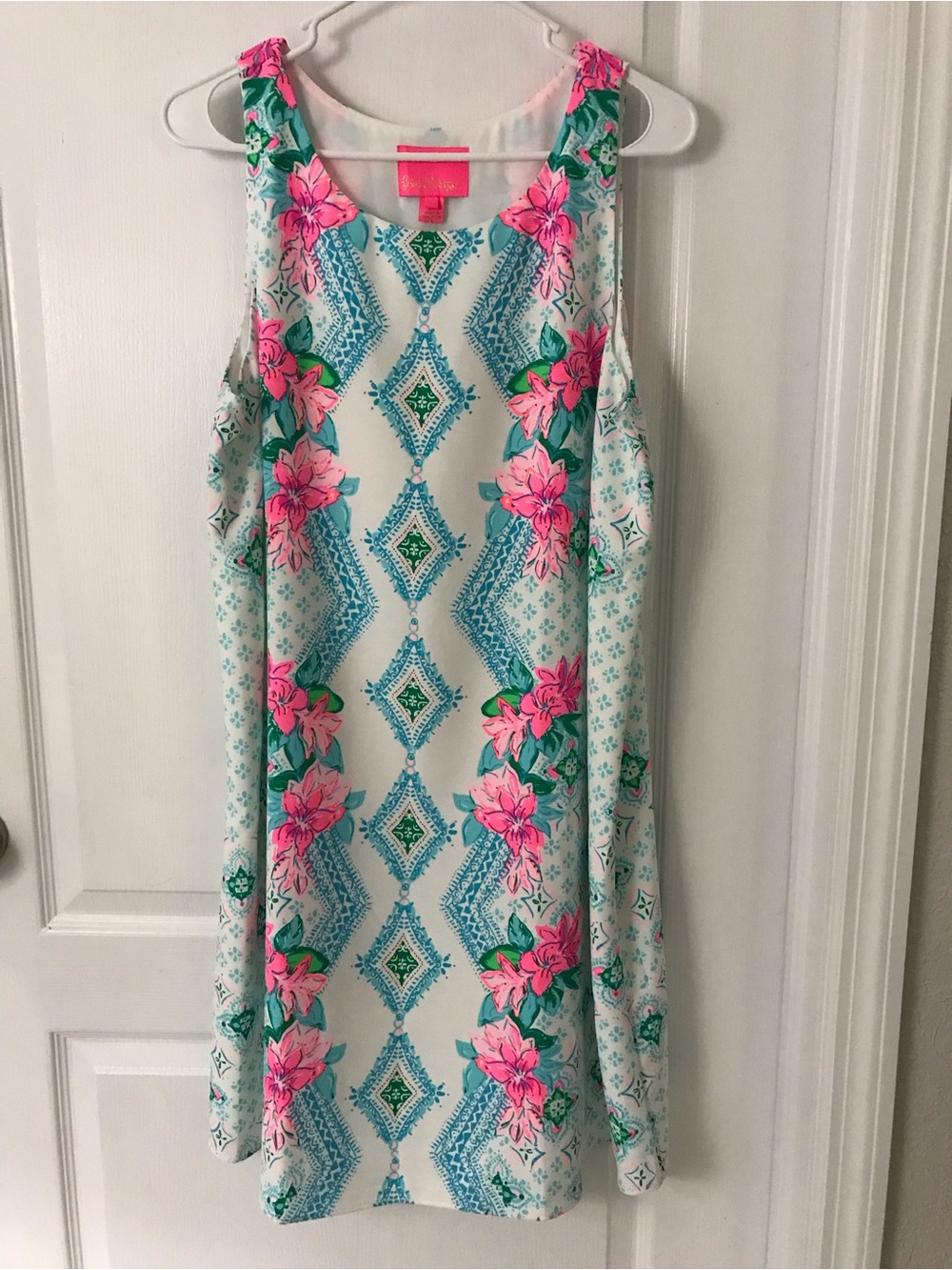 Lilly Pulitzer “Girl’s Best Friend” Floral Print, Sz Lg NWT